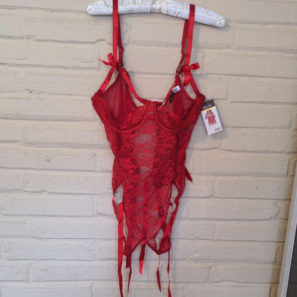 Luxurious Scarlet Lace Chemise